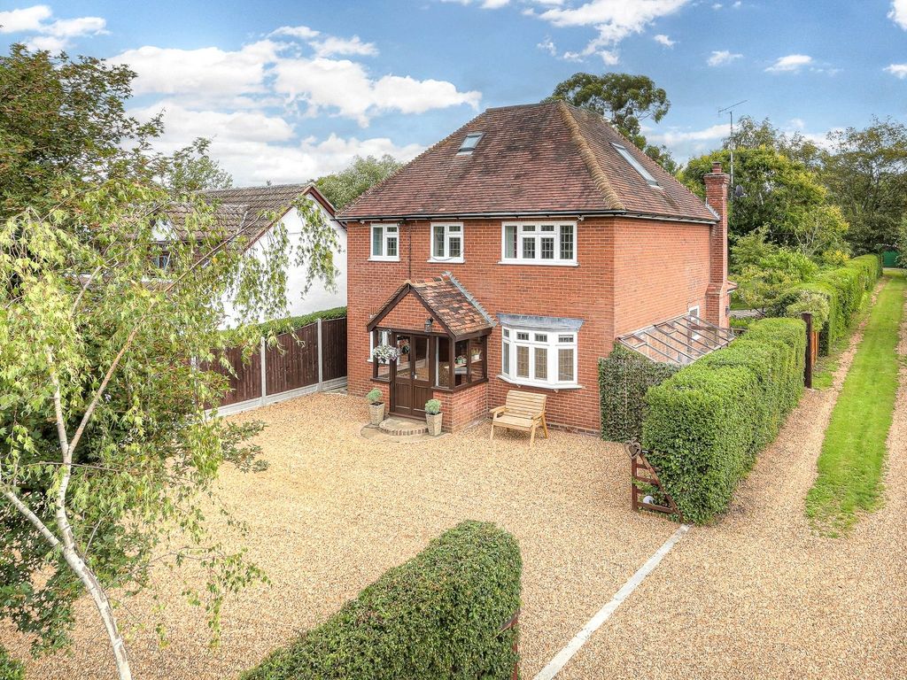 5 bed detached house for sale in Nine Ashes Road, Stondon Massey CM15, £1,000,000