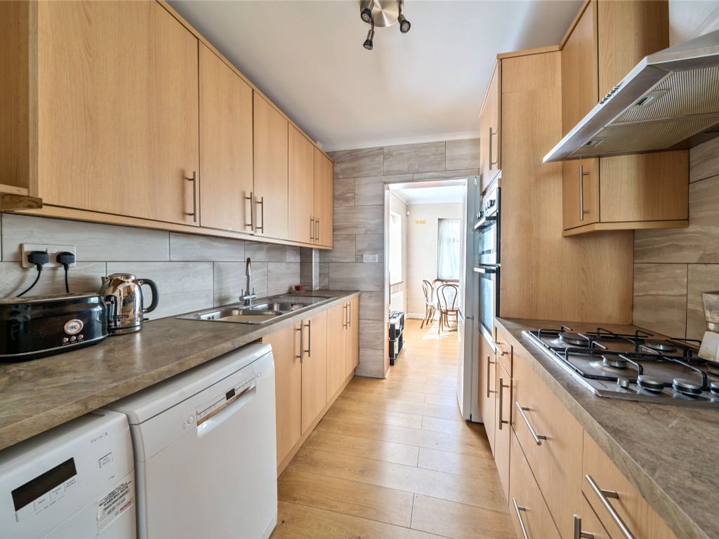 3 bed semi-detached house for sale in Bacon Lane, Kingsbury, London NW9, £575,000
