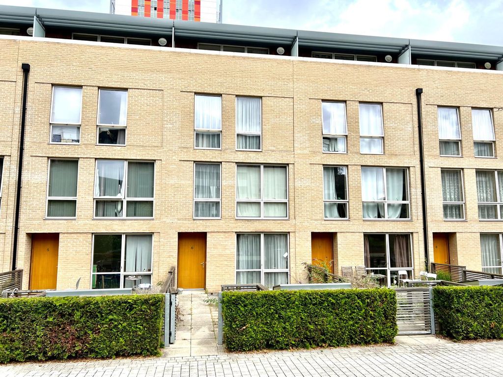 3 bed terraced house for sale in Silvertown Square, London E16, £650,000