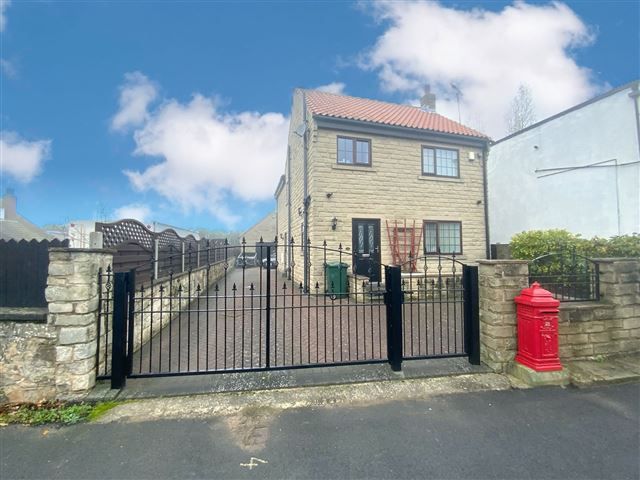 3 bed detached house for sale in Church Street, Wales, Sheffield S26, £400,000