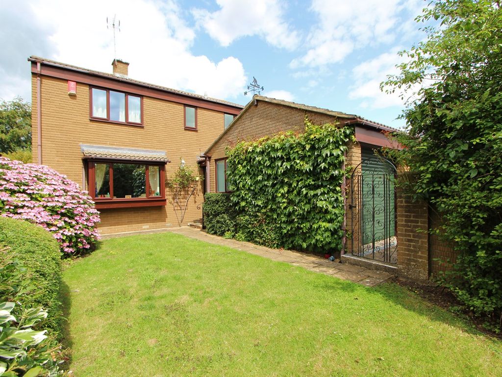 4 bed detached house for sale in Lilliput Avenue, Chipping Sodbury BS37, £575,000