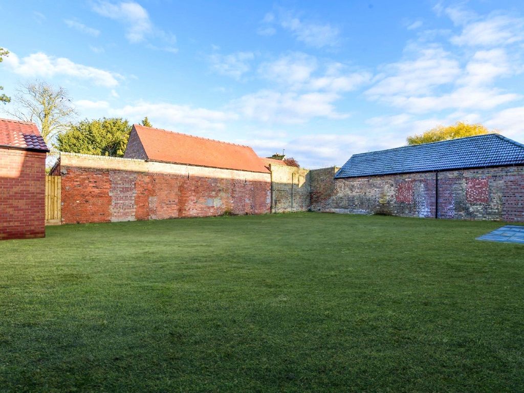 4 bed barn conversion for sale in The Barn, Anwick Manor, 3 The Gardens, Anwick NG34, £525,000