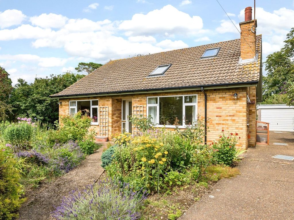 4 bed bungalow for sale in 34 West Street, Barkston, Grantham, Lincolnshire NG32, £395,000