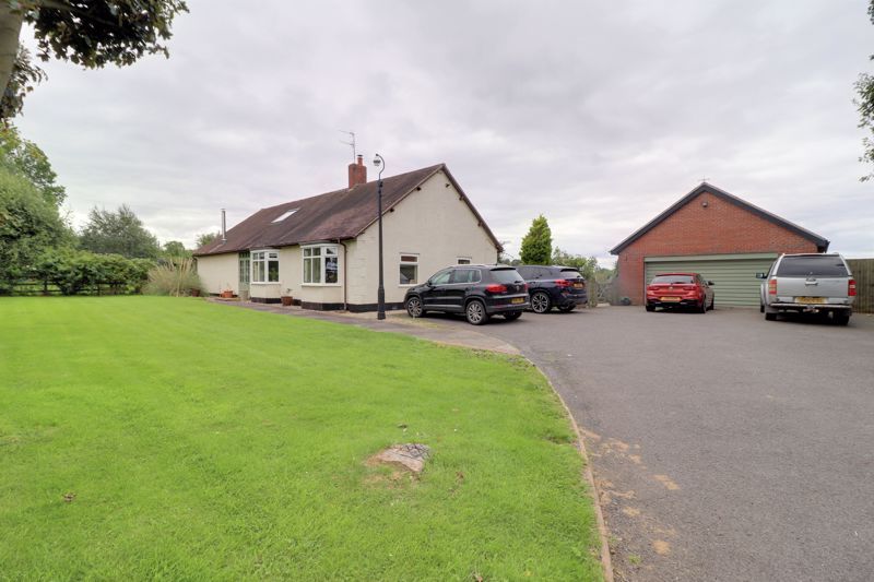 3 bed detached house for sale in Ivetsey Road, Wheaton Aston, Stafford ST19, £650,000