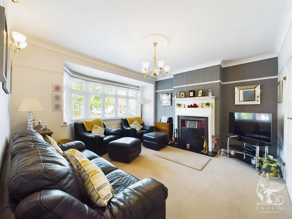 3 bed property for sale in Severn Drive, Cranham, Upminster RM14, £625,000