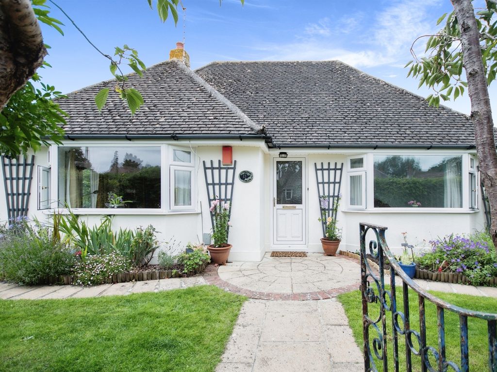 2 bed detached bungalow for sale in Avebury Avenue, Bournemouth BH10, £375,000