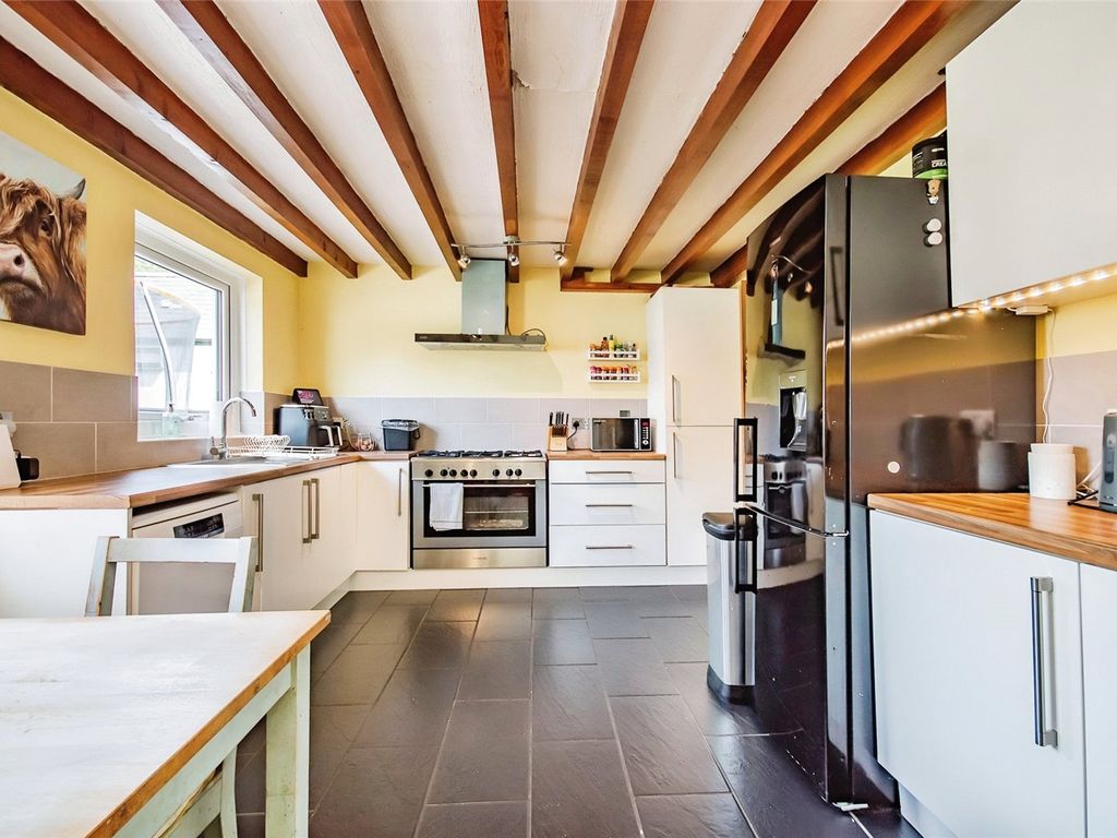 3 bed semi-detached house for sale in Cwrtnewydd, Llanybydder SA40, £250,000