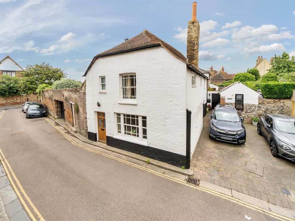 3 bed semi-detached house for sale in Bowling Street, Sandwich CT13, £400,000