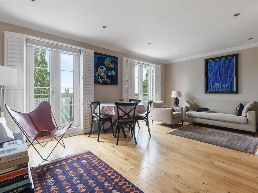 3 bed flat for sale in Hall Road, St John