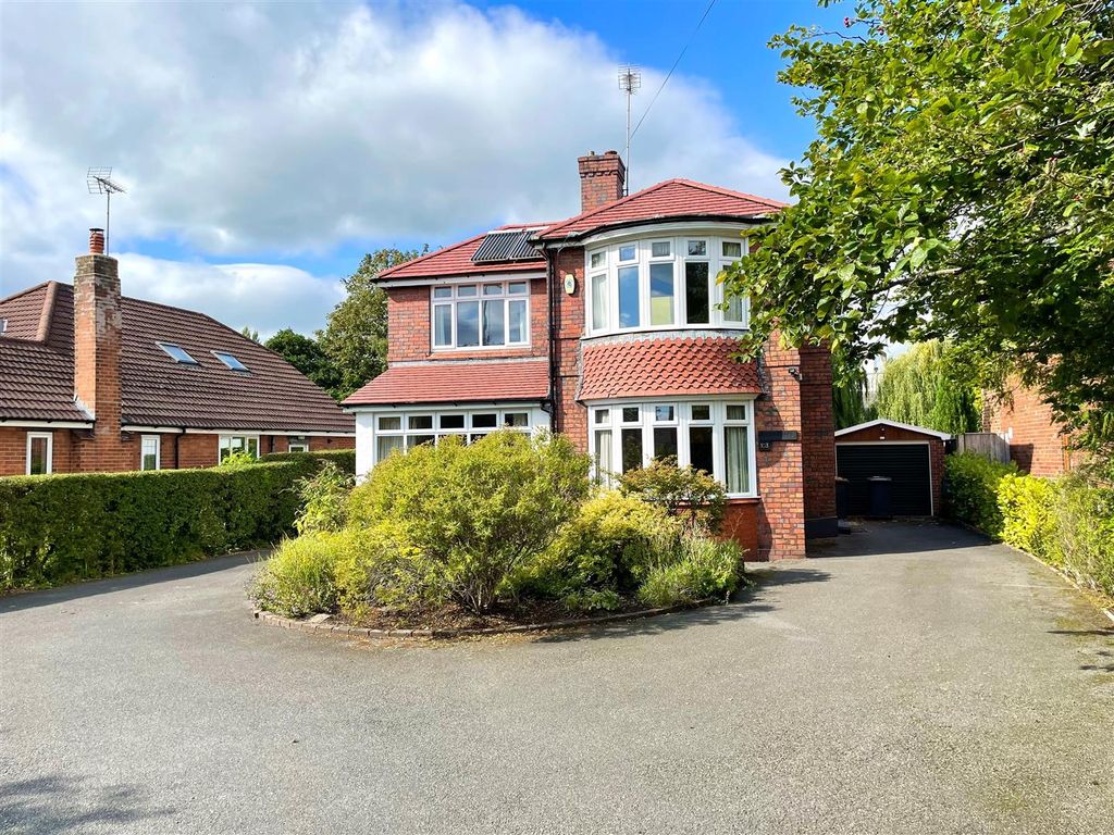 4 bed detached house for sale in Middlewich Road, Elworth, Sandbach CW11, £450,000