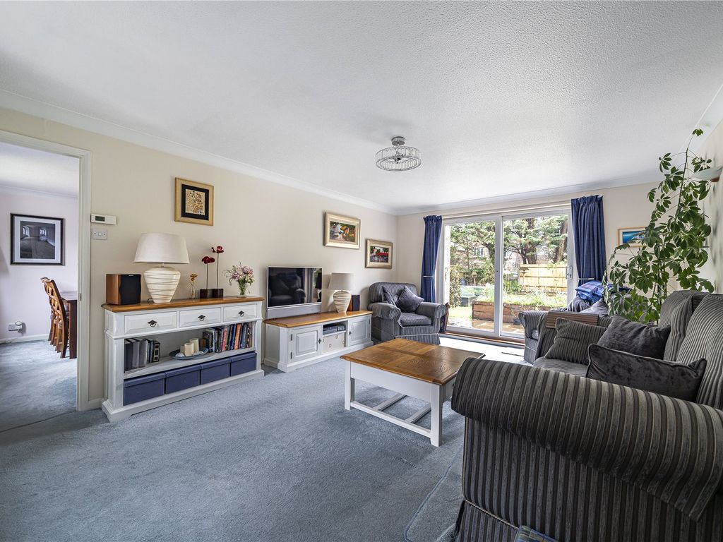 3 bed detached house for sale in Woking, Surrey GU21, £600,000