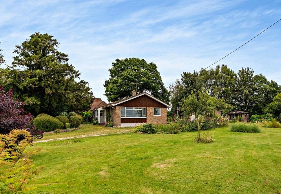 4 bed bungalow for sale in The Thicket, Leckhampstead, Newbury, Berkshire RG20, £695,000