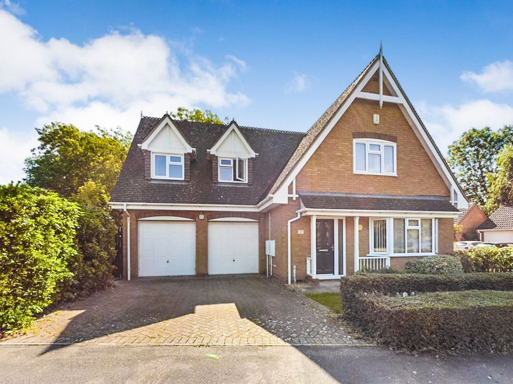 4 bed detached house for sale in Louthe Way, Sawtry, Cambridgeshire. PE28, £460,000