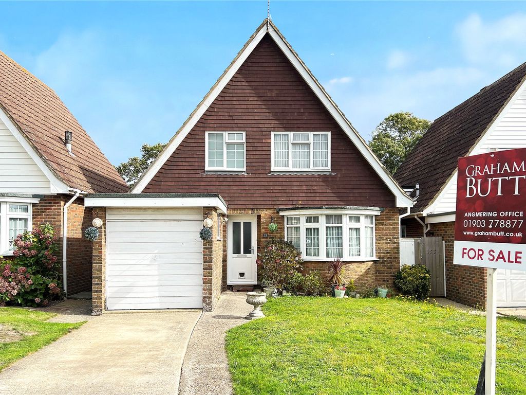 3 bed detached house for sale in Merryfield Crescent, Angmering, Littlehampton, West Sussex BN16, £399,995