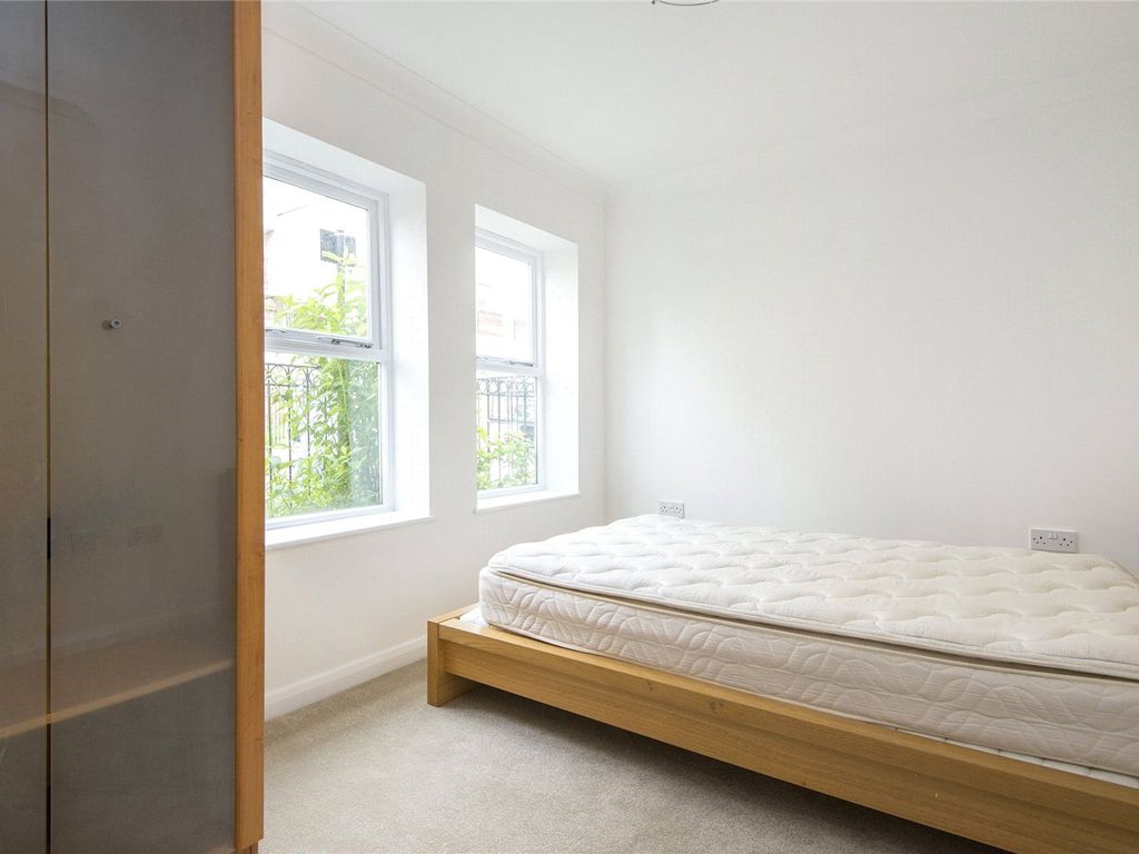 2 bed terraced house for sale in Bocking Street, London Fields, London E8, £800,000