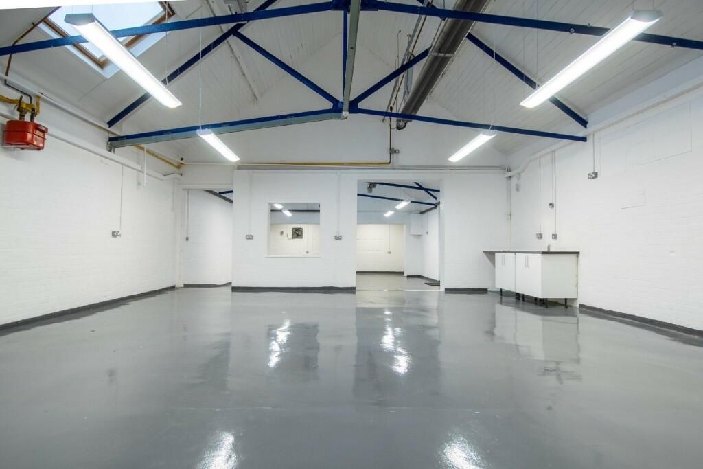 Light industrial to let in Bow Bridge Close, Rotherham S60, £13,500 pa