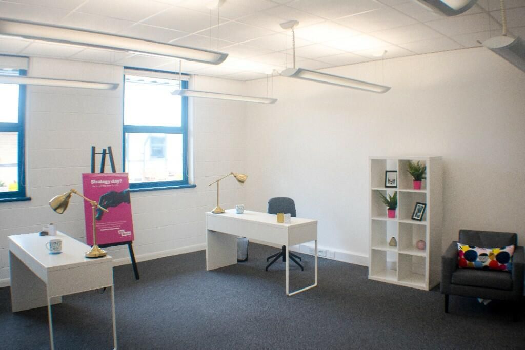Serviced office to let in Bow Bridge Close, Rotherham S60, £3,972 pa