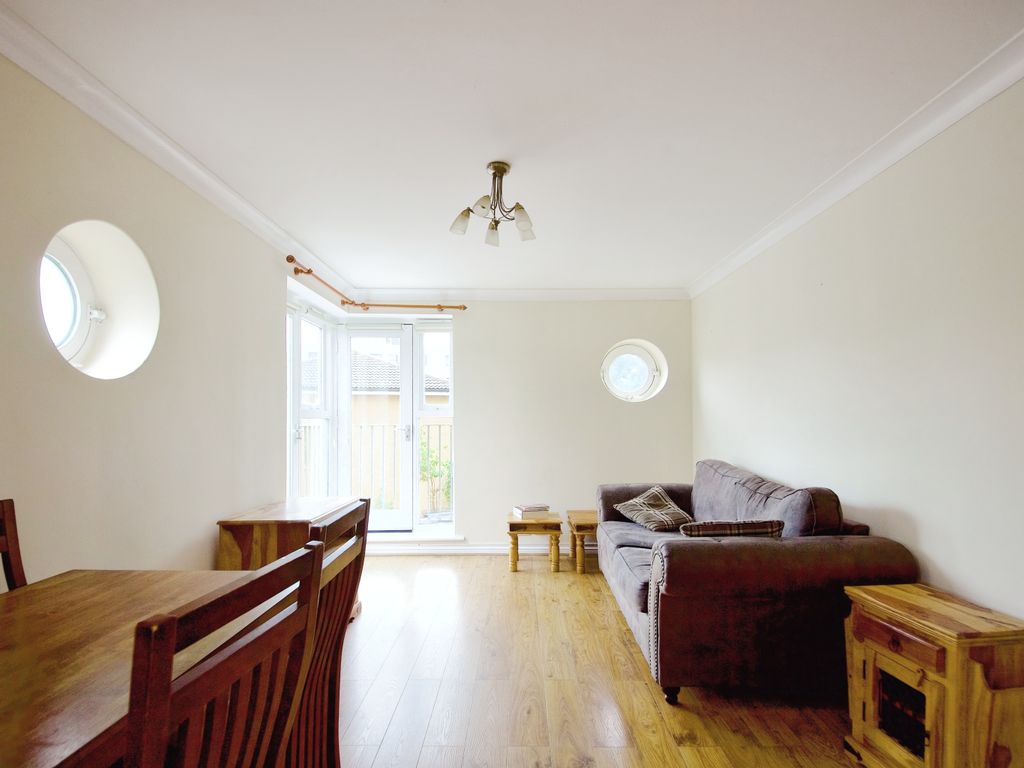 2 bed flat for sale in Brinkworth Way, Trowbridge Road, London E9, £425,000