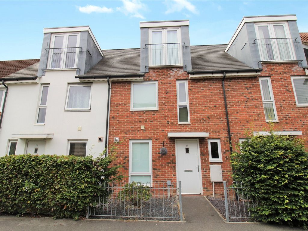 3 bed terraced house for sale in Charlbury Lane, Basingstoke RG24, £350,000