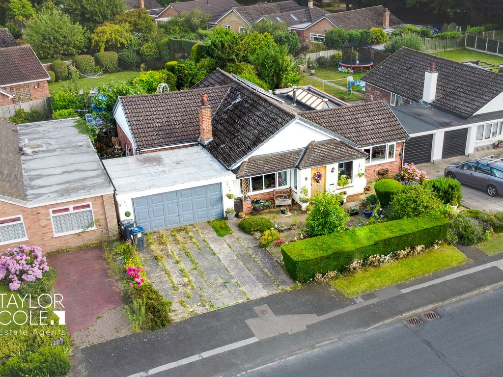 3 bed detached bungalow for sale in Heath Croft Road, Four Oaks, Sutton Coldfield B75, £525,000