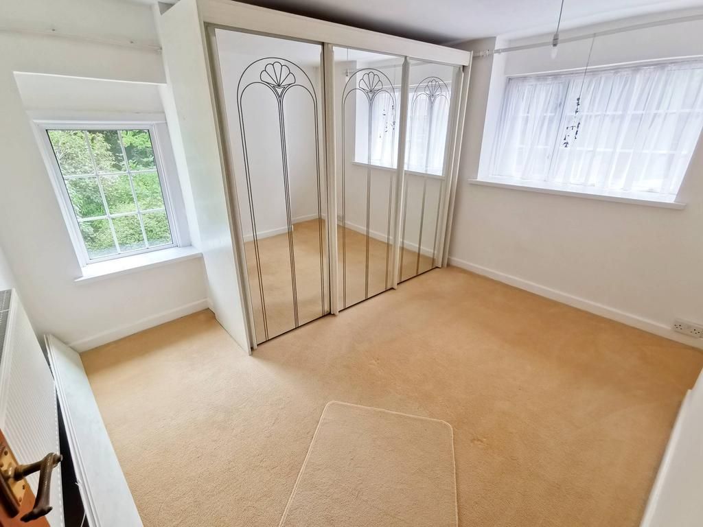 4 bed detached house for sale in Pyle Road, Bridgend CF33, £325,000