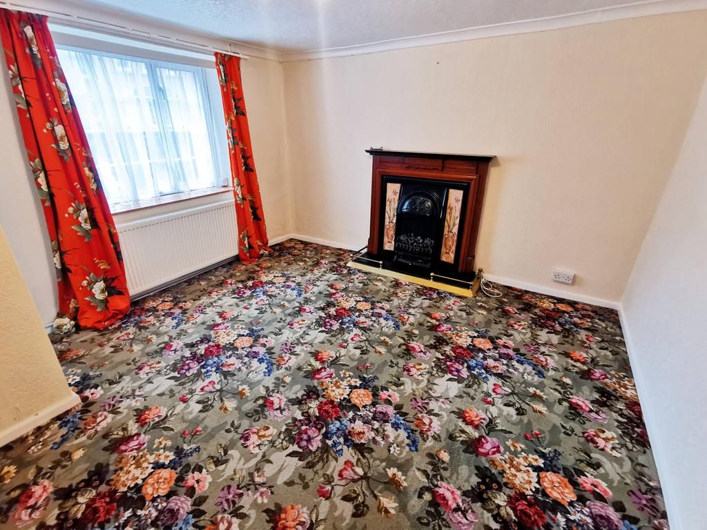 4 bed detached house for sale in Pyle Road, Bridgend CF33, £325,000