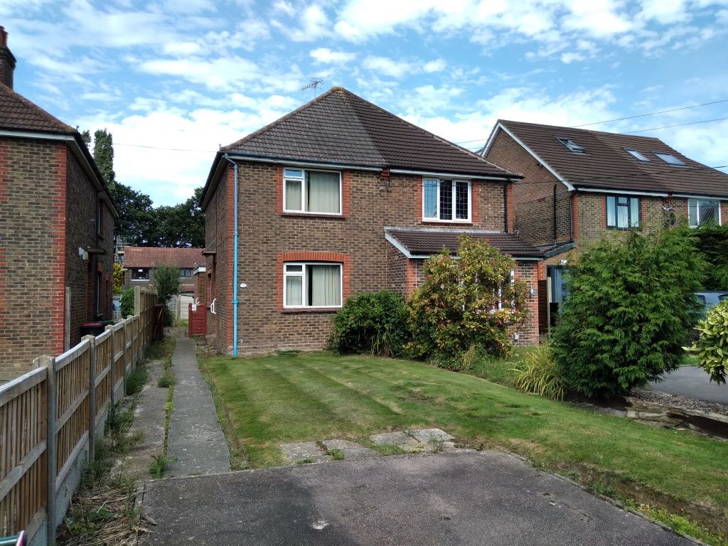 3 bed semi-detached house for sale in Green Lane, Crawley, West Sussex RH10, £345,000