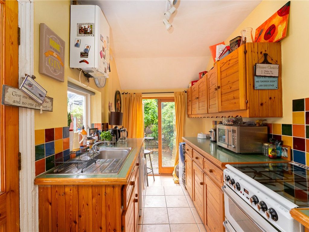 2 bed terraced house for sale in Great Eastern Street, Cambridge CB1, £425,000