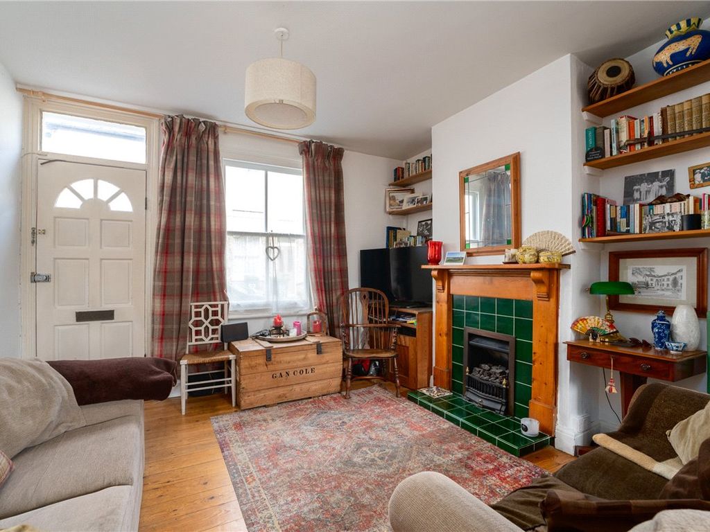 2 bed terraced house for sale in Great Eastern Street, Cambridge CB1, £425,000