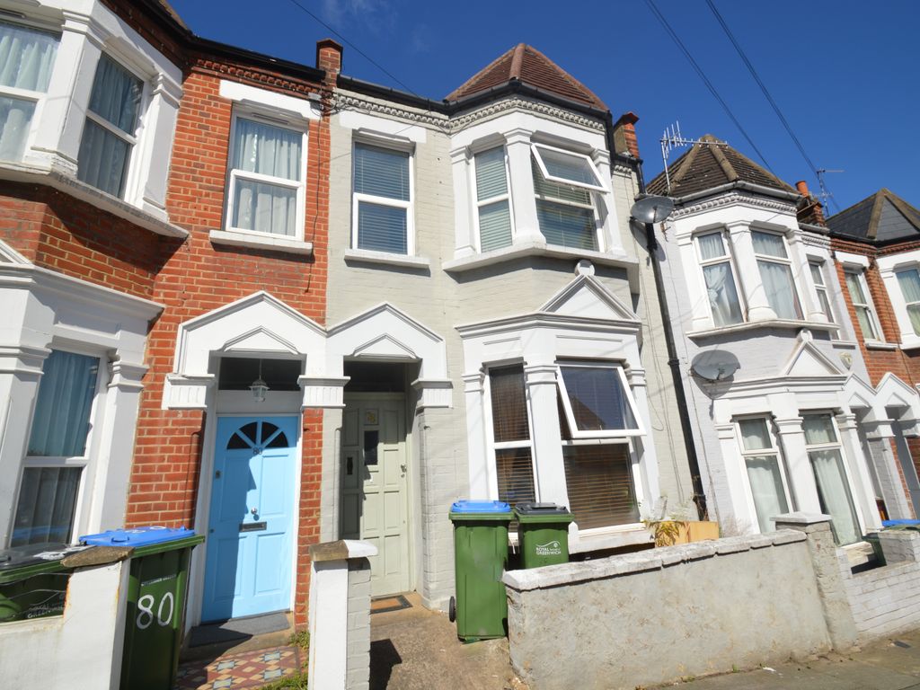 3 bed terraced house for sale in Admaston Road, London SE18, £499,995