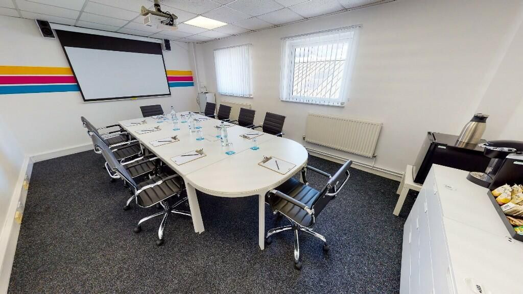 Serviced office to let in Planetary Road, Willenhall WV13, £3,660 pa