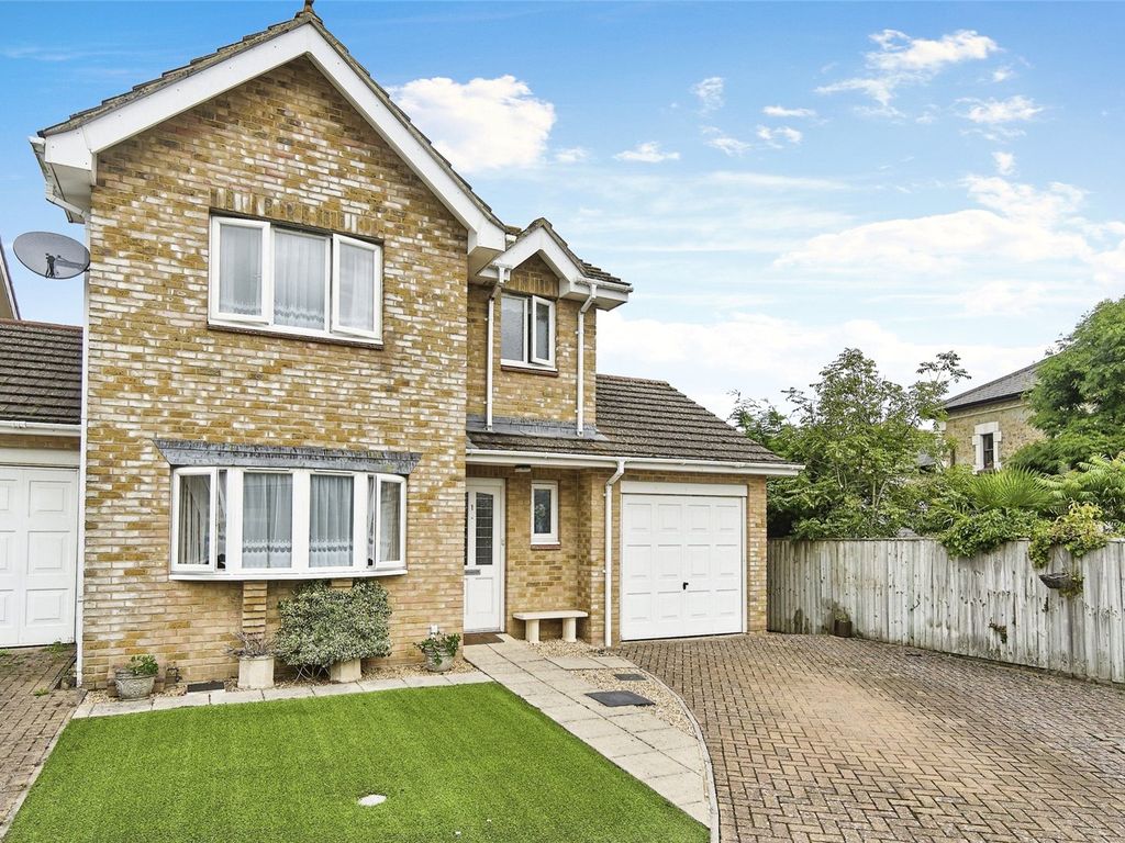 3 bed detached house for sale in Beachfield Road, Sandown, Isle Of Wight PO36, £360,000