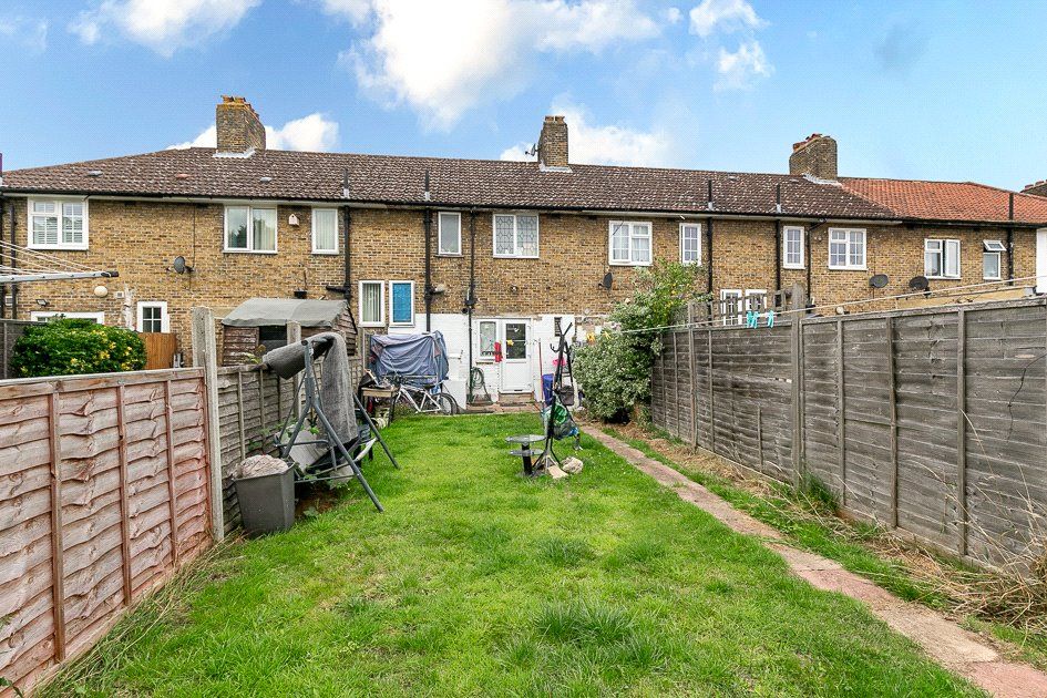 2 bed terraced house for sale in Capstone Road, Bromley, Kent BR1, £340,000