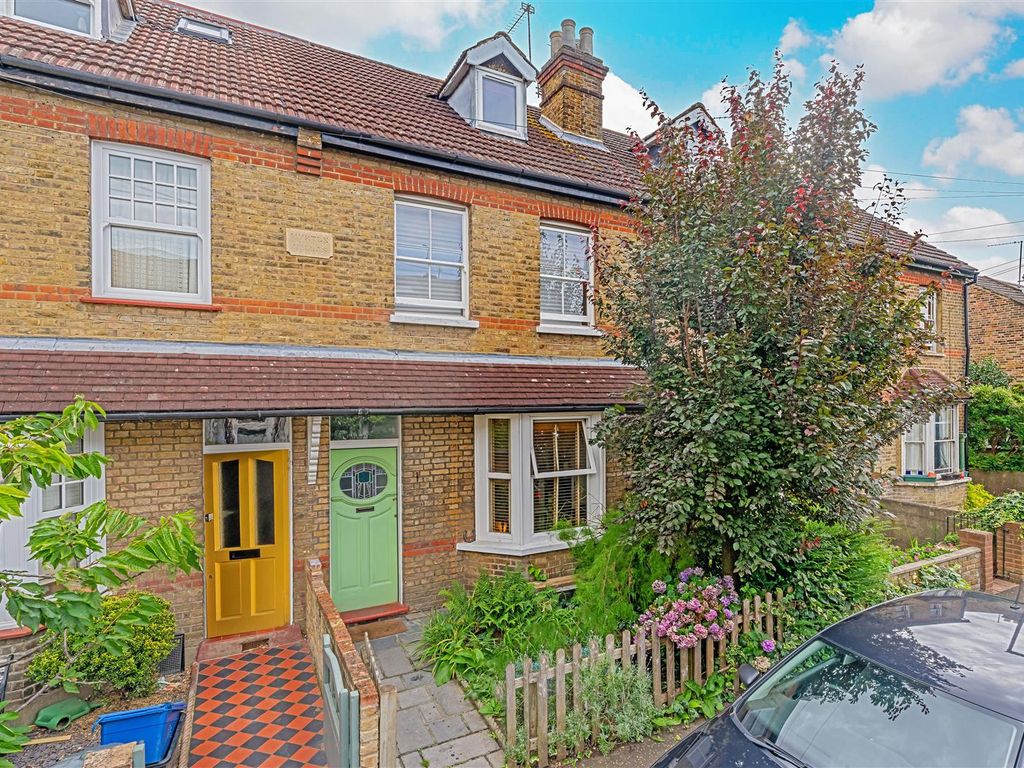 3 bed terraced house for sale in Myrtle Road, Hampton Hill, Hampton TW12, £749,950