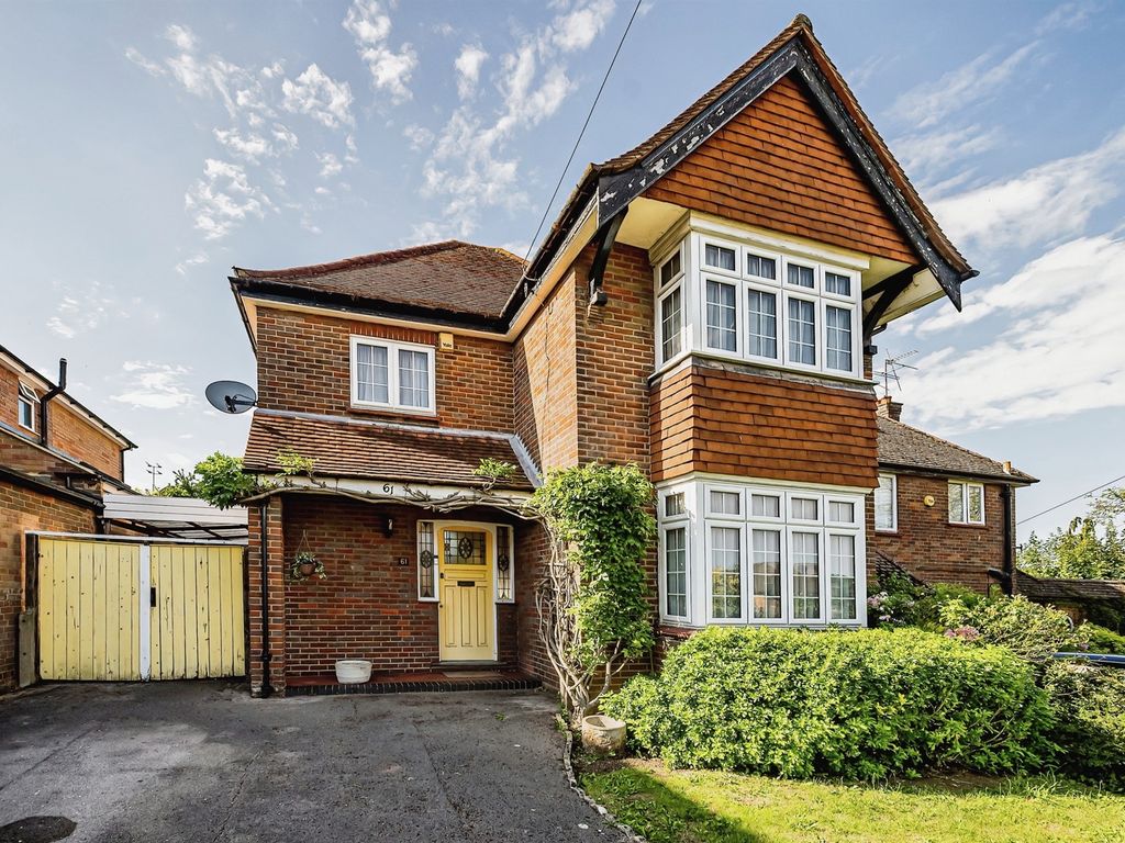 3 bed detached house for sale in Lowndes Avenue, Chesham HP5, £675,000
