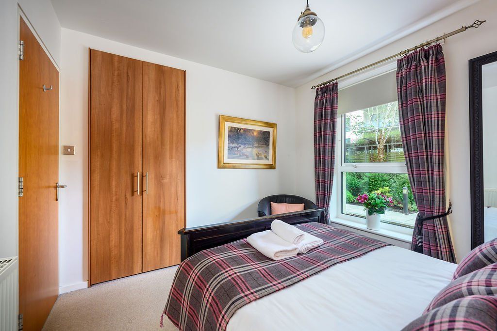 2 bed flat for sale in 89 Holyrood Road, Edinburgh, Midlothian EH8, £345,000