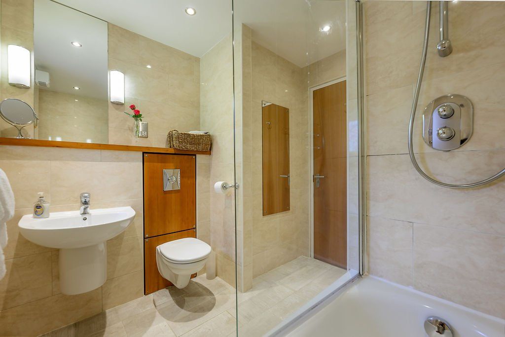 2 bed flat for sale in 89 Holyrood Road, Edinburgh, Midlothian EH8, £345,000