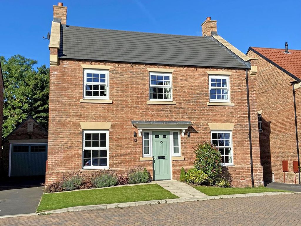 4 bed property for sale in Paddock Way, Green Hammerton, York YO26, £560,000