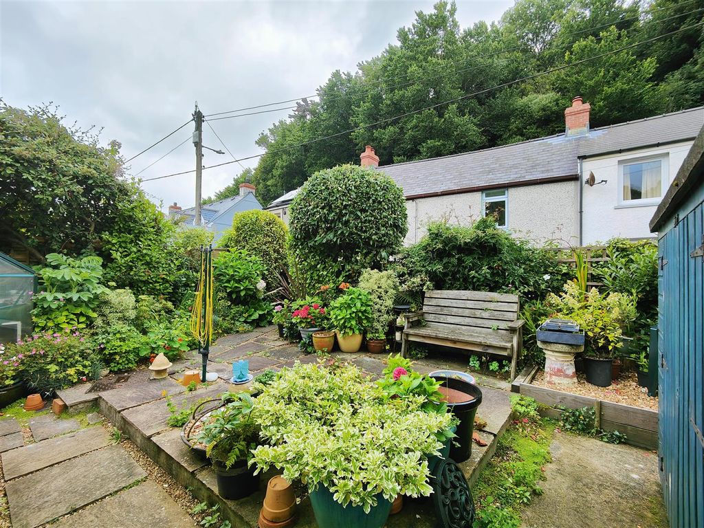 3 bed cottage for sale in Glyn-Y-Mel Road, Lower Town, Fishguard SA65, £328,500