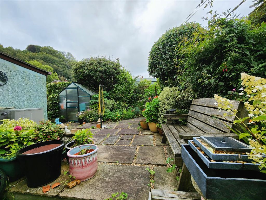 3 bed cottage for sale in Glyn-Y-Mel Road, Lower Town, Fishguard SA65, £328,500