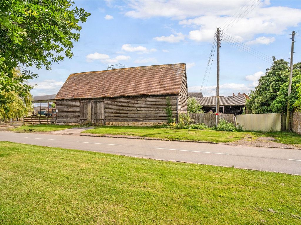 Land for sale in Back Lane, Lower Quinton, Stratford-Upon-Avon, Warwickshire CV37, £385,000