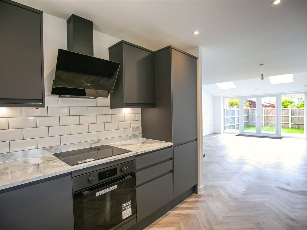2 bed end terrace house for sale in Comb Paddock, Bristol BS9, £375,000
