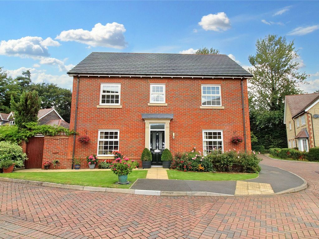 4 bed detached house for sale in West End Road, Shrivenham, Oxfordshire SN6, £600,000