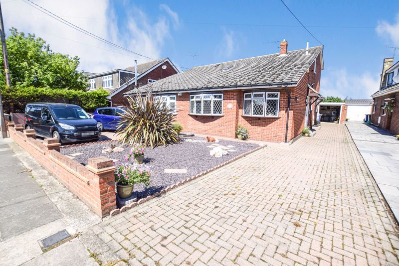 3 bed property for sale in Hillcrest Road, Horndon-On-The-Hill, Stanford-Le-Hope SS17, £525,000