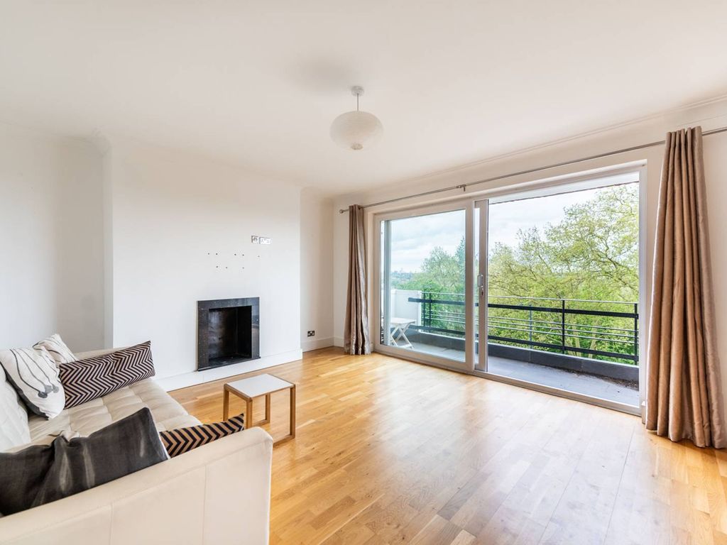 2 bed flat for sale in Dollis Hill Lane, Gladstone Park, London NW2, £525,000