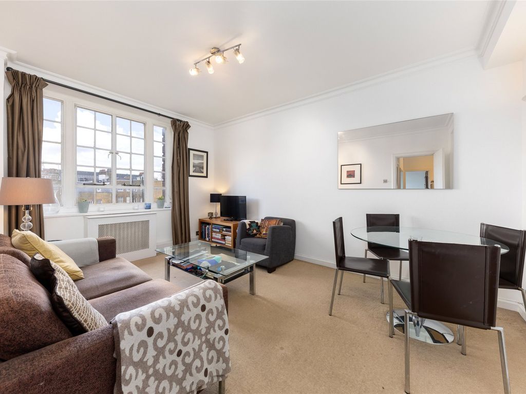 1 bed flat for sale in Swan Court, Chelsea Manor Street, Chelsea SW3, £700,000