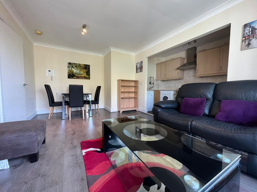 1 bed flat for sale in North Bank, London NW8, £540,000