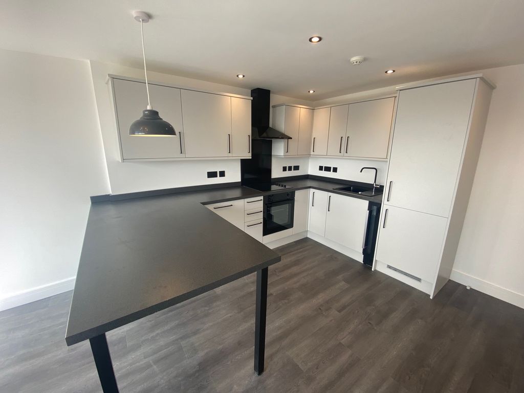 2 bed penthouse to rent in Bath Street, Ilkeston DE7, £995 pcm
