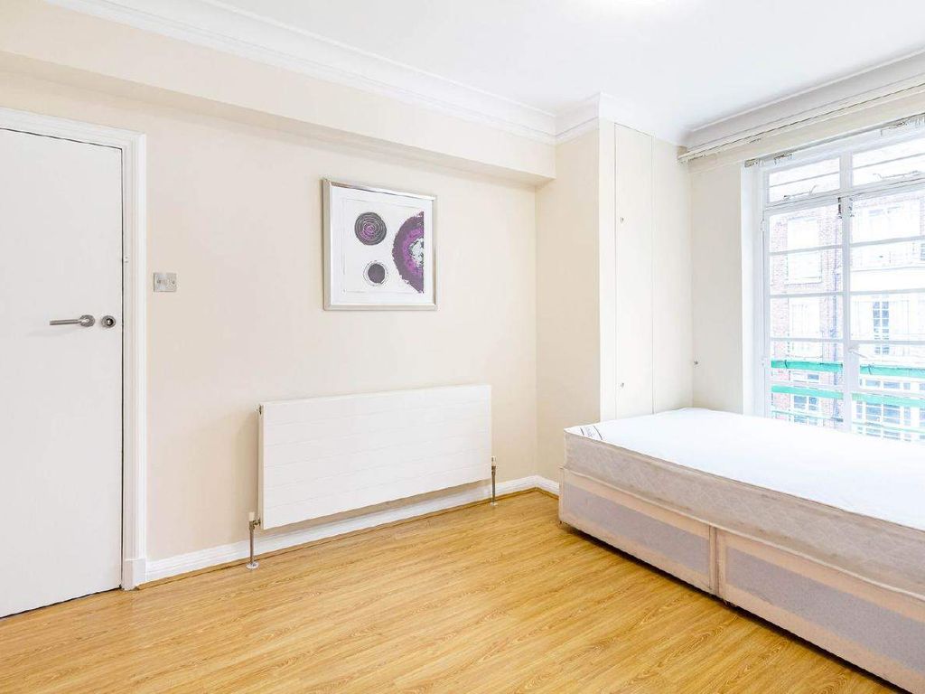 3 bed flat for sale in Gloucester Place, London NW1, £1,295,000