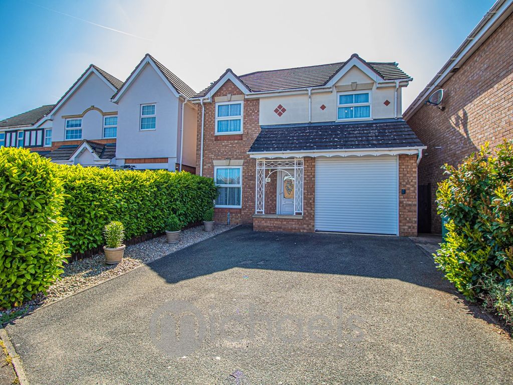 4 bed detached house for sale in Crown Meadow, Braintree CM7, £400,000